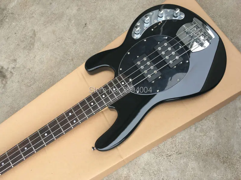 High quality black 4 string bass, built-in amplifier circuit, factory wholesale, provide the EMS delivery, m,u,s-i-c, m,a.n Bass