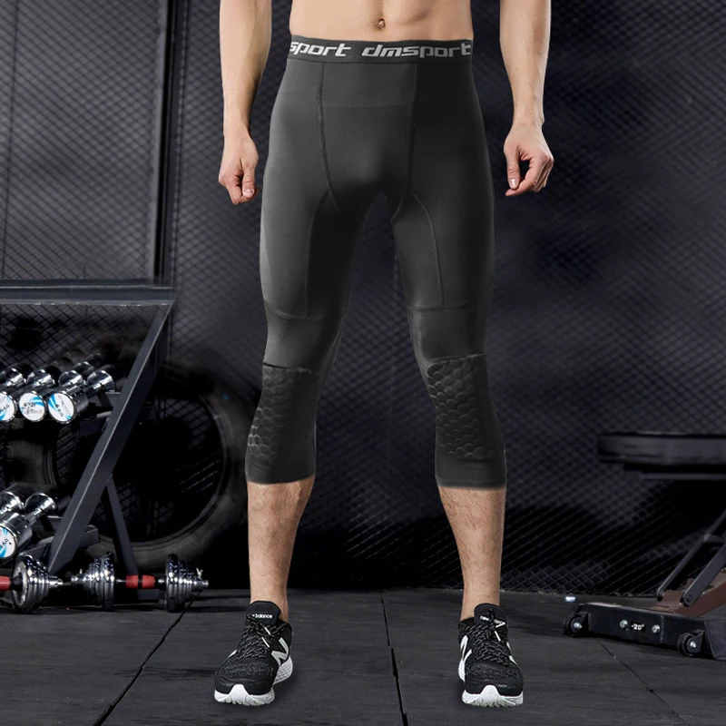 Update more than 167 mens padded compression pants in.eteachers