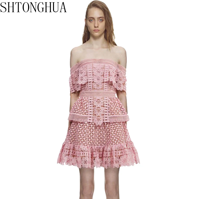 

SHTONGHUA Runway dress women pink red hollow out sexy party dress slash neck lace dress vestidos 2019 new self portrait dress