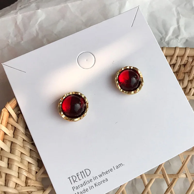 

925 Silver Needle Small Irregular Matte Gold Edge Pomegranate Red Simulated Stone Stud Earrings For Women Ladies Vintage Jewelry
