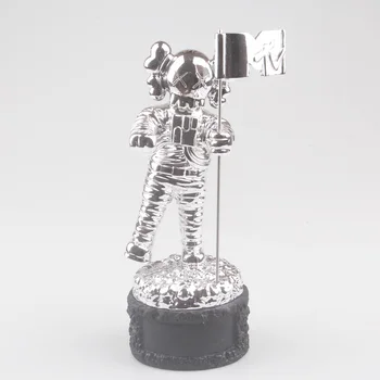 

MTV Award Trophy Replica Statue Moonman Prop HIGH QUALITY SILVER PLATED 1.1kg