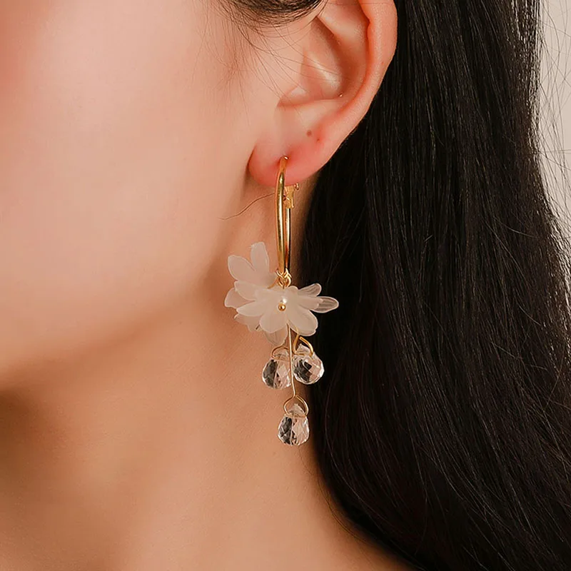 

New Korean 4 Petal Acrylic Zircon Tassel Earrings Brincos OorbellenTransparent Earrings Wholesale Women's Earrings