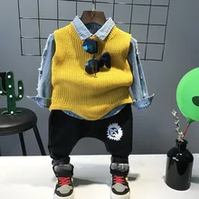 Детская одежда детская повседневная одежда Вязание жилет, джинсовая рубашка и Штаны 3 шт./компл. для маленьких мальчиков Модные осенние комплекты 2-6years