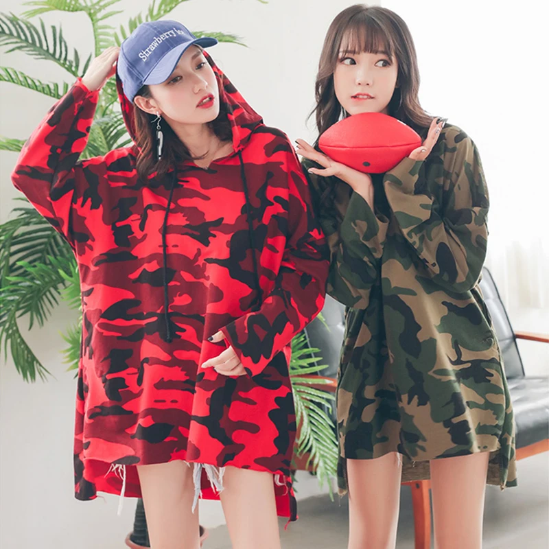 

2018 autumn and winter new hooded camouflage printed red and green sweater women's loose long-sleeved fashion knit long sweater