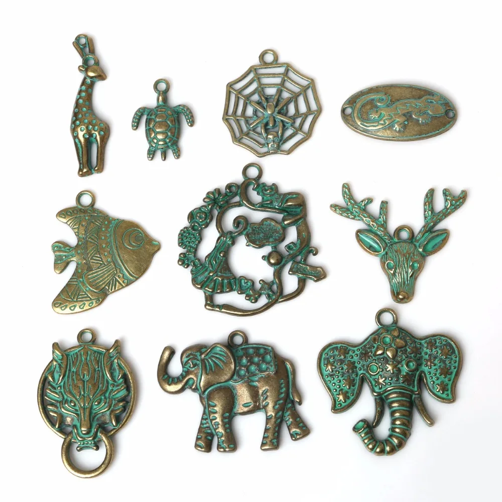 

Wholesale Verdigris Patina Plated Vintage Zinc Alloy Animal Giraffe Deer Fish Pendants Charms for Necklace DIY Jewelry Findings