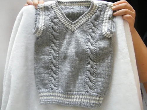 handmade woolen sweater design for baby boy