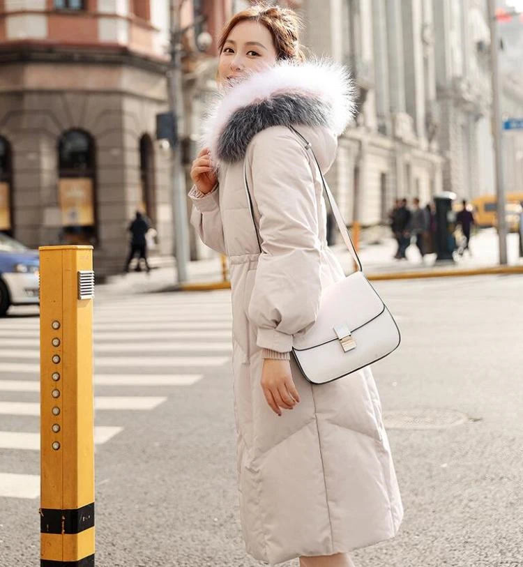 Новая мода из натурального меха енота норки меховой воротник зима Для женщин длинные пальто женский белый пуховик на утином пуху с капюшоном, с застежкой-молнией, теплые толстые куртки D28