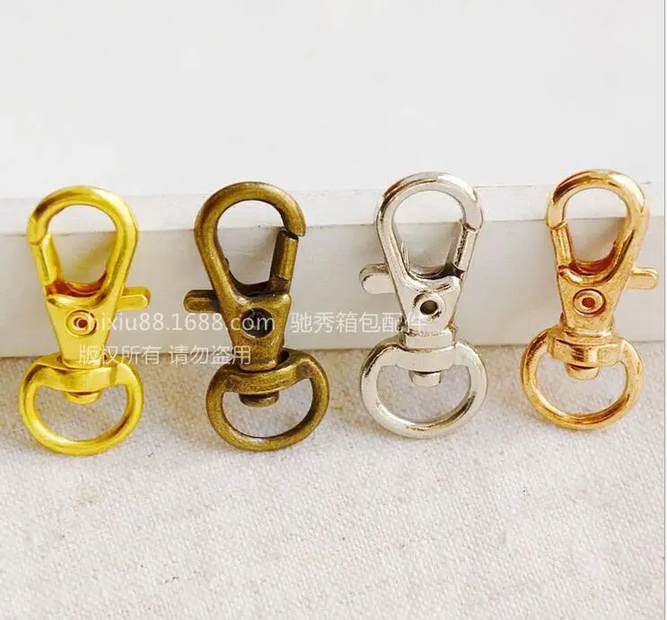 

2018 10pcs Vintage Metal Luggage bag Dog buckle Snap hook,Bag hanger Lobster Clasp DIY Sewing handmade Key chain buttons LWW660