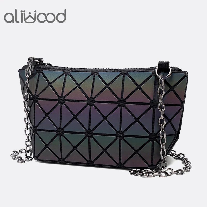 

aliwood Brand Luminous Chain Diamond Lattice Women Shoulder Messenger bags Laser Females Crossbody Bags Clutch Bolsas Feminina
