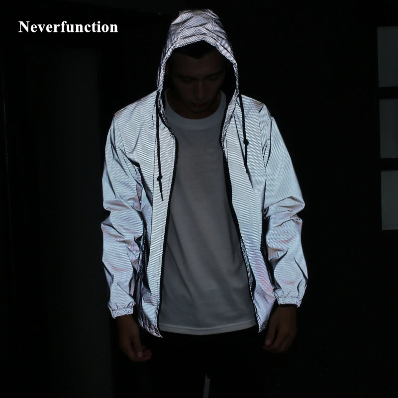 

Spring autumn Men Loose full reflective Hooded Windbreaker waterproof Jacket male Casual hip hop baseball Coats Plus Size 4XL