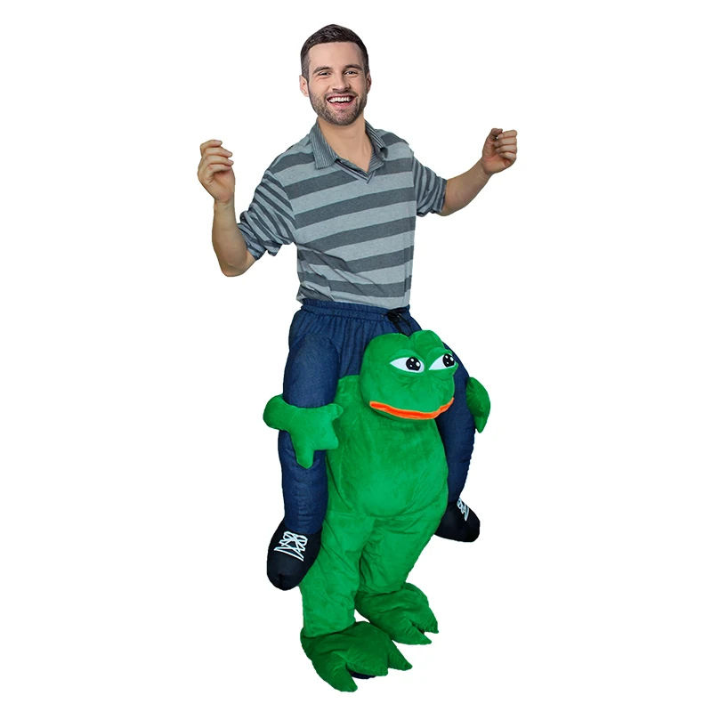 Костюм несущего человека. Костюм несущего человека. Костюм верхом на гноме. Смешной костюм верхом на. Костюм наездника.