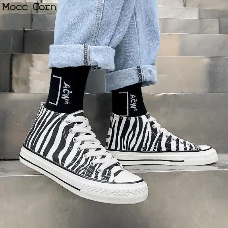 

Autumn High Top Camouflage Canvas Shoes Men Leopard Zebra Print Shoes Tenis Hombre Casual Sports Man Flat Sneakers Mens Trainers