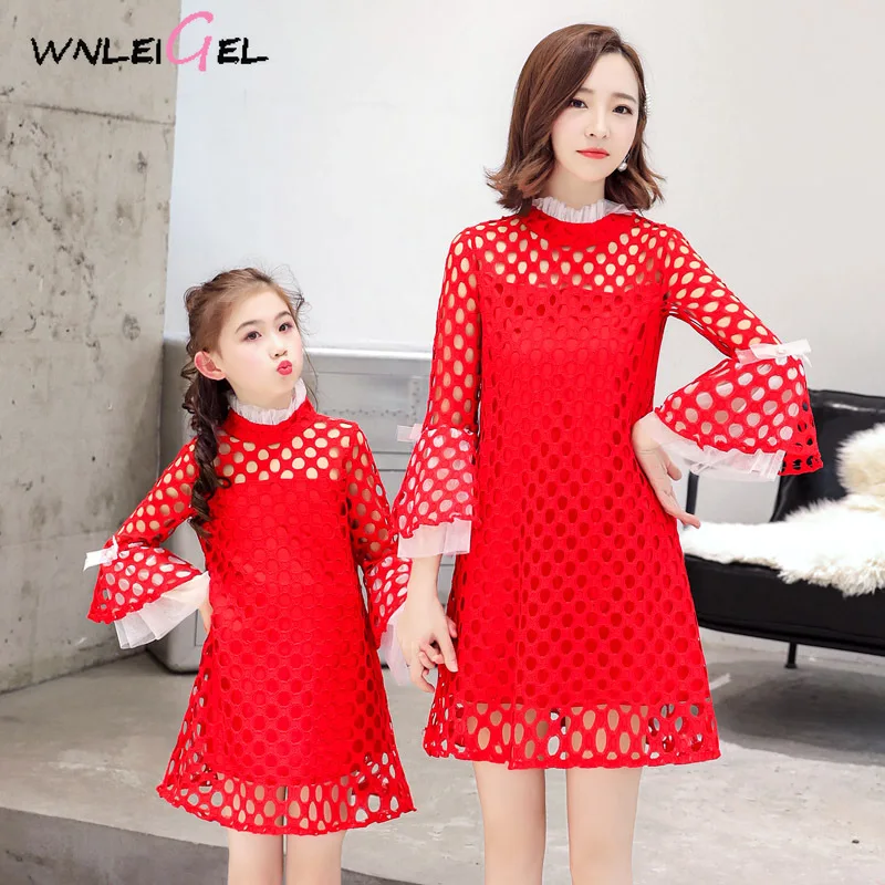 

WLG 2019 spring family clothing set mother and daughter fashion dresses kids lace holes red black dress