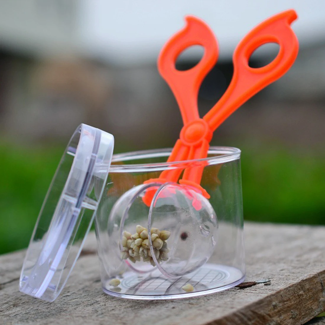 

2PCS Plastic Bug Catcher Inset Round Head Scissors Clamp Toy Early Development Education Science Toys for Children