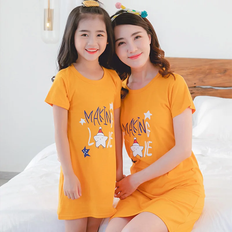 Летняя детская ночная рубашка; Хлопковая пижама для мамы и дочки; ночная рубашка; платье для родителей и ребенка