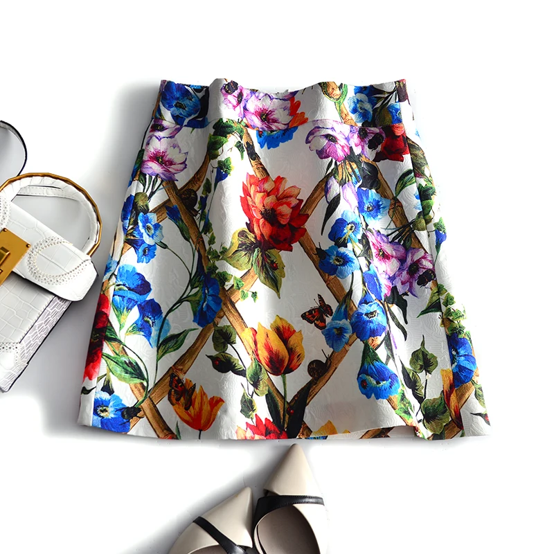 

New beautiful Three-dimensional relief jacquard flower printing word short half skirt 3811