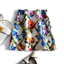 New beautiful Three-dimensional relief jacquard flower printing word short half skirt 3811