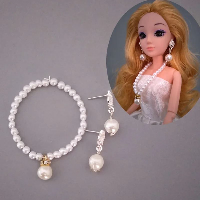 barbie doll necklace