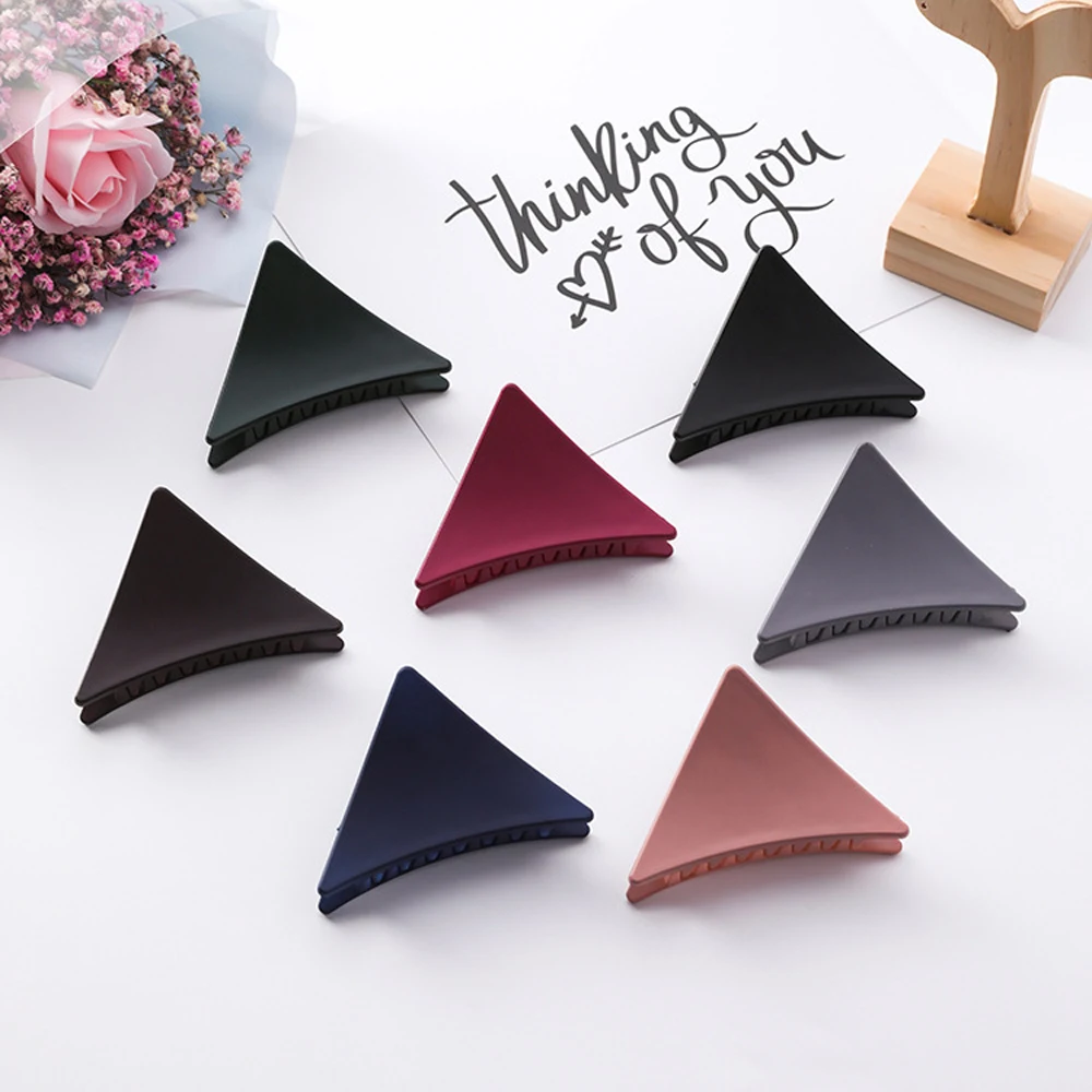 

2019 New Women Girls Triangle Hair Claws Acrylic Hair Clips Barrette Crab Clamp Scrub Hairpins Claw Headwear Hair Accessories