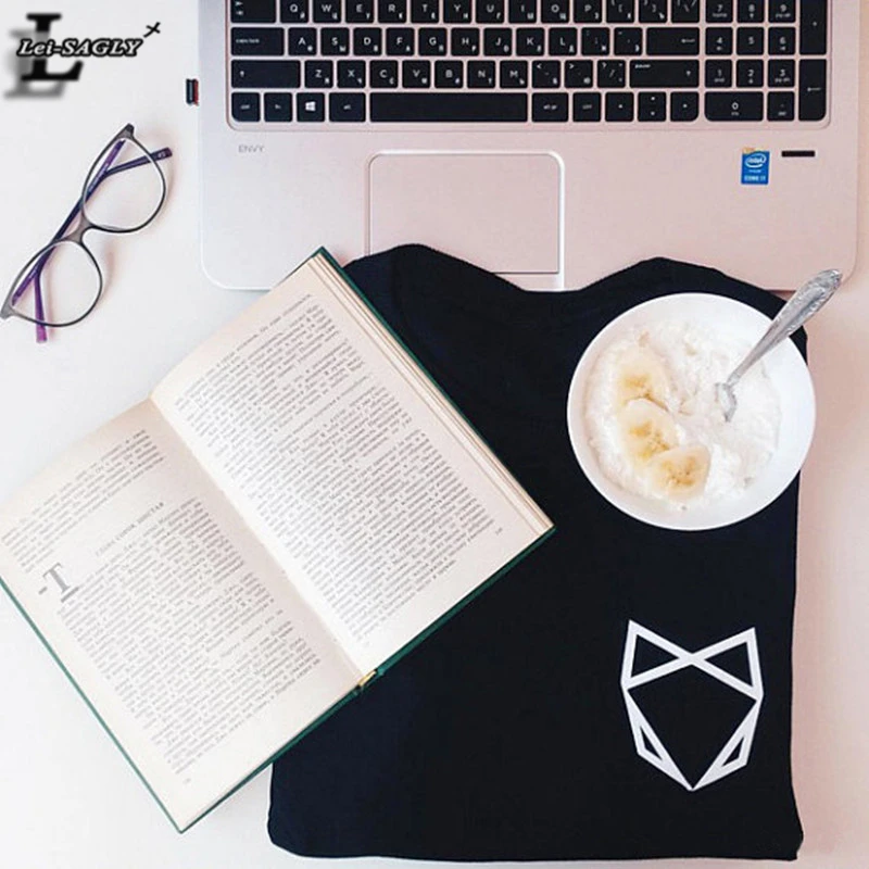 

New Design Cat Fox Pocket Printed Sweatshirts Autumn Long-Sleeved Warm Hipster Funny Hoodies Kawaii Harajuku Slim Pullover H1268