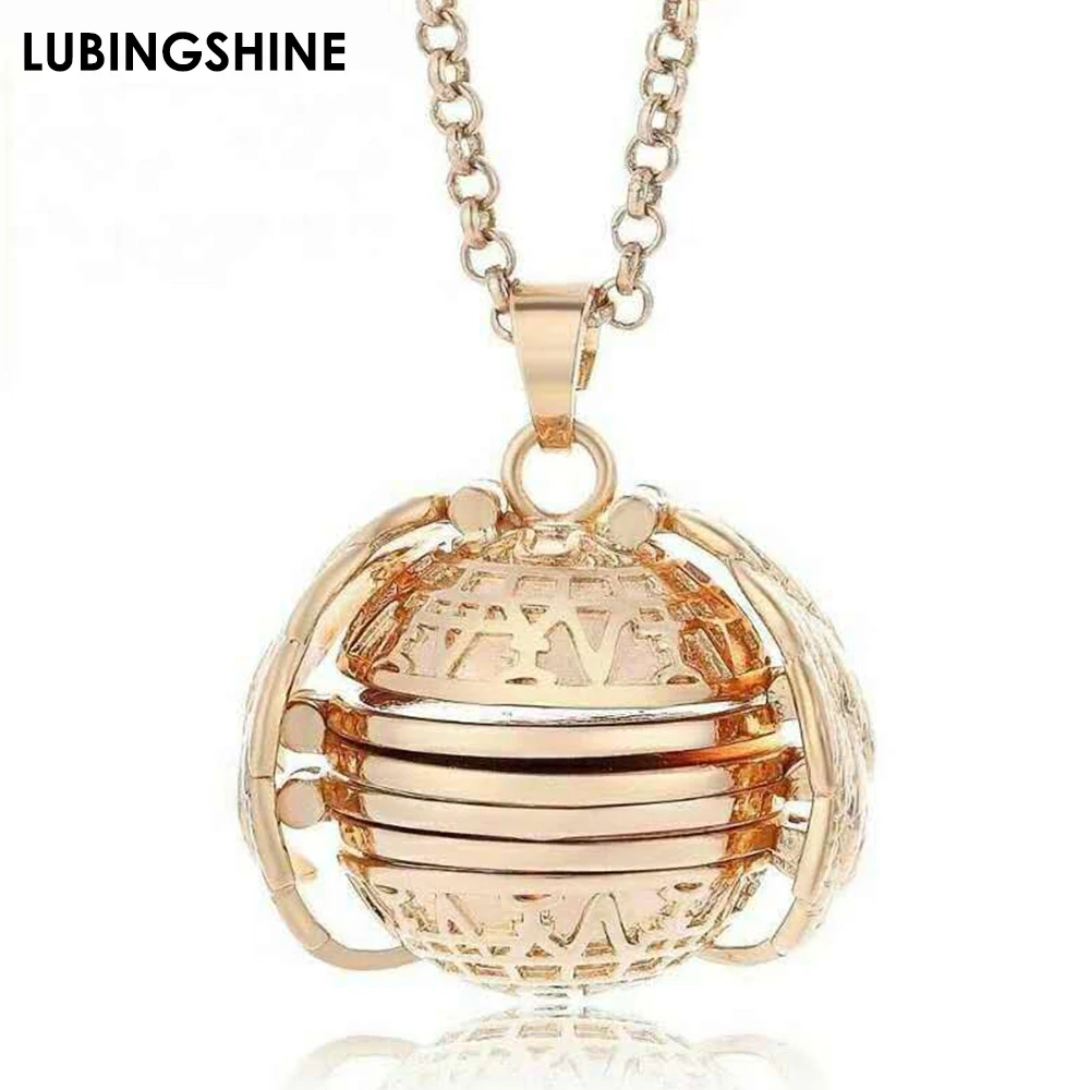 

2019 New Arrival Magic 4 Photo Pendant Memory Floating Locket Necklace Flash Box Fashion Album Box Necklaces for Women Men