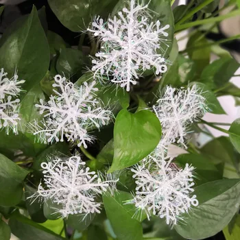 

Wholesale price 1000pcs/lot Xmas Party home Decorations Christmas Window Tree 6cm White Snow Snowflakes Hanging Ornaments