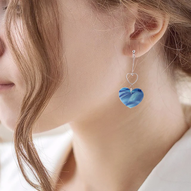

Lovely Turquoises Heart Drop Earrings Bijoux Femme Silver Color Heart Pendants Long Earrings for Women Fashion Jewelry Gifts