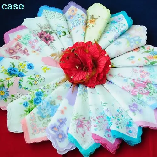 

Wholesale 10 Pcs/lot Colorful Ladies Handkerchief Antique Floral Embroidered Scarf Hankie Mint Good Quality Random Delivery