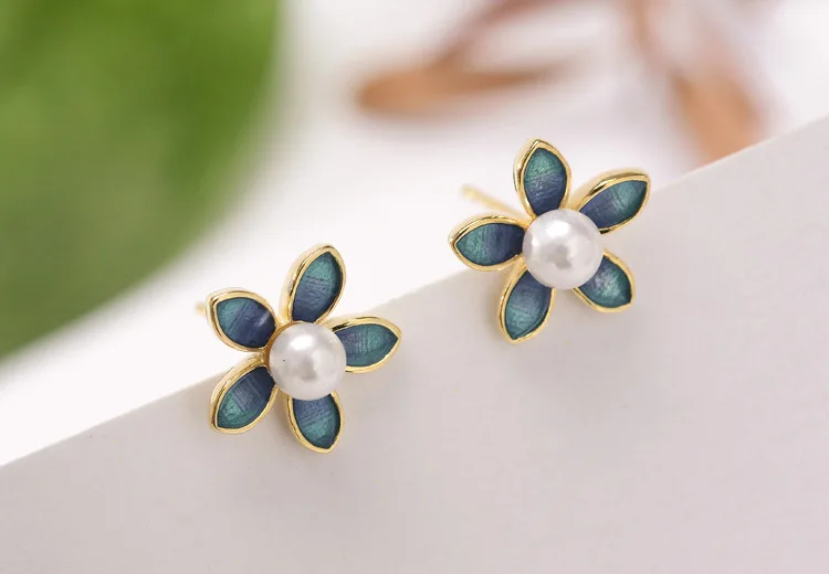 

Ziris 2018 S925 Sterling Silver Stud Earrings Matte Epoxy Enameled Little Flower White Pearl For Women Girls Gift Post Earring