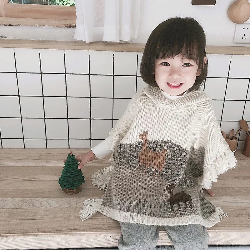 

90-140cm/S,M,L Vintage Princess baby girls fringes knitted cloak deer patterns cartoon Kid's hooded sweaters cape