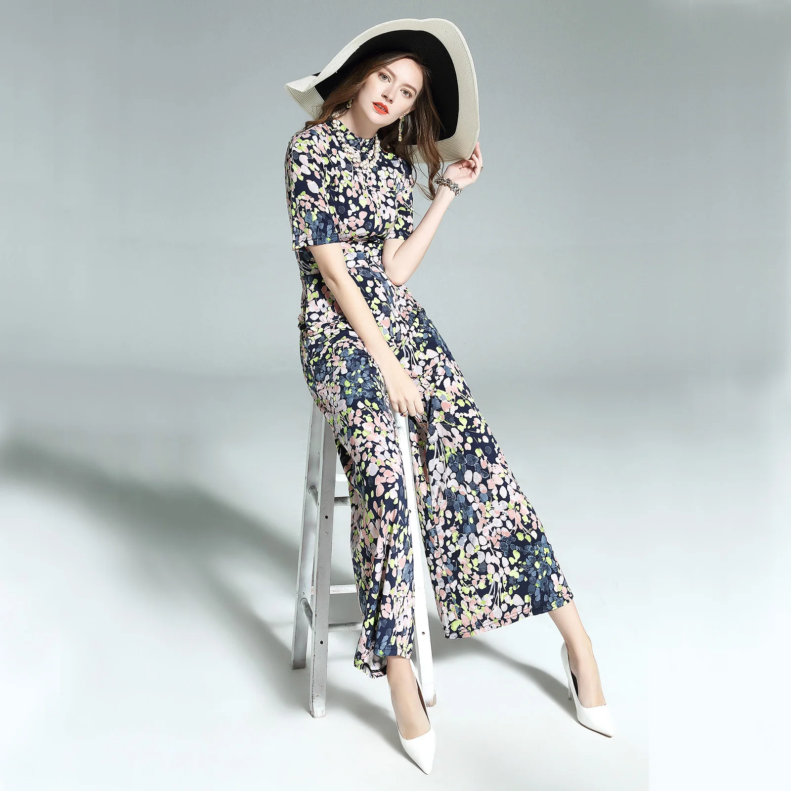 

2019 spring autumn jumpsuit woman temperament fashion floral Super long ladies jumpsuit loose wide leg vintage rompers h48