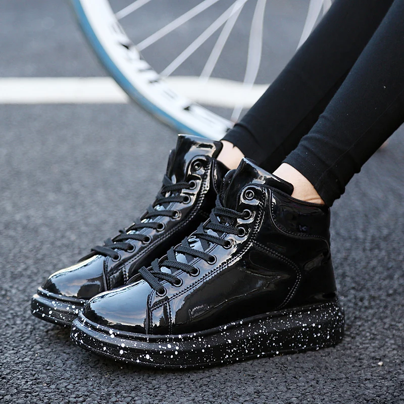 Новая супер крутая дышащая обувь для любителей бегать кроссовки уличная спортивная обувь Профессиональная тренировочная ретро Обувь сверкающая