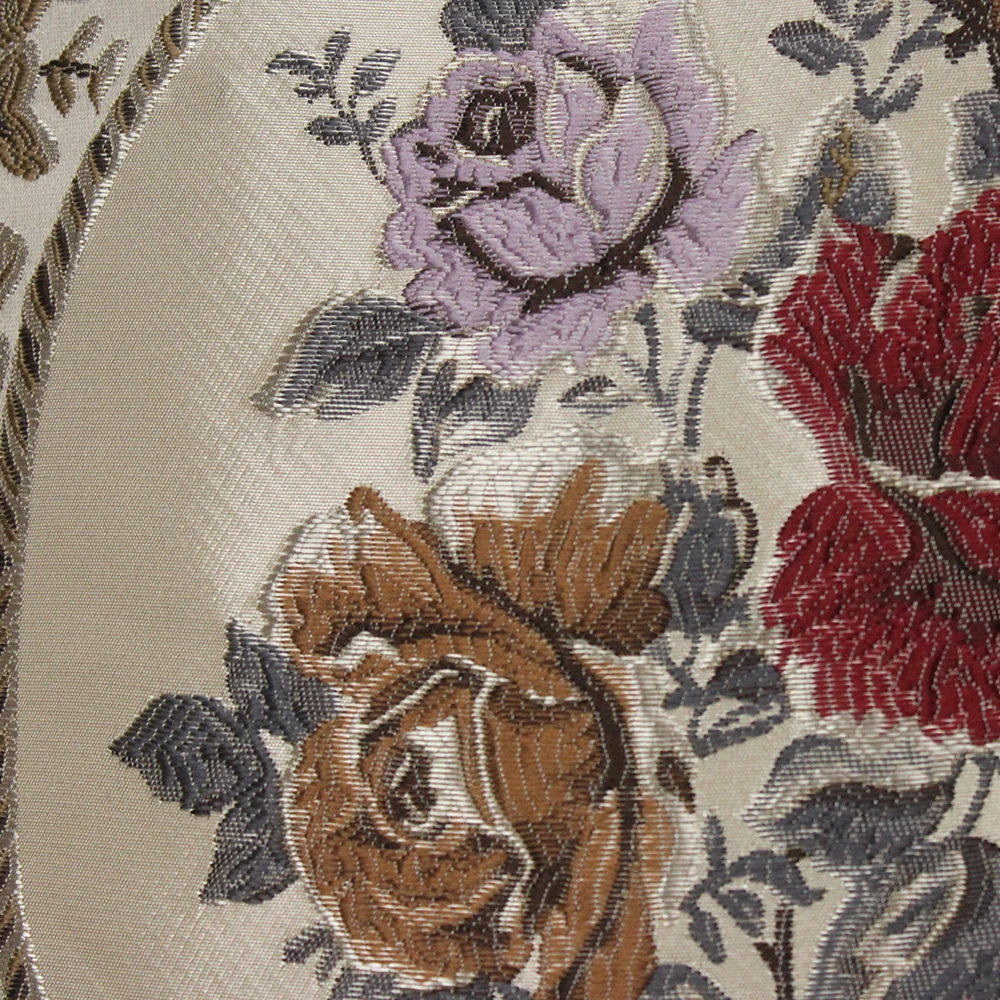 CC121_Beige_Red_Flower_3
