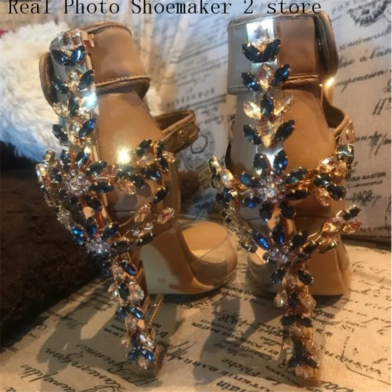 Пикантные сандалии-гладиаторы на каблуке со стразами; женские алмазные высокие туфли из ПВХ с открытым носком; женские вечерние туфли с застежкой на лодыжке; JAWAKYE