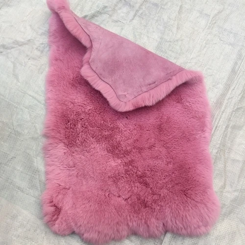Цена настоящий кроличий мех 40x24 см DIY Шарфы шапки помпон пальто Одеяло Подушка швейный Материал Пушистый мягкий натуральный мех R16 - Цвет: powder