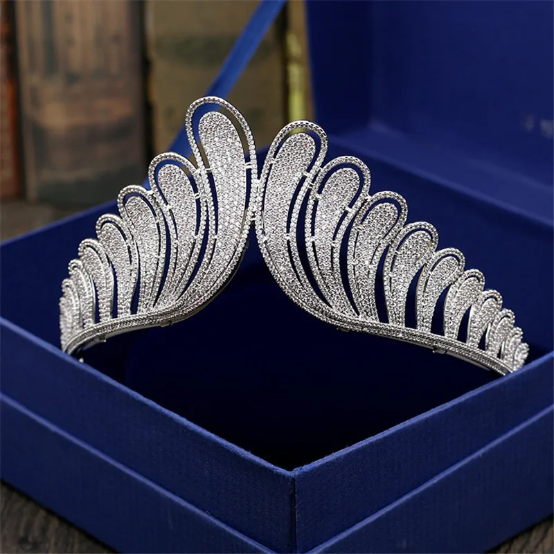 

Wedding Crown Bridal Tiaras and Crowns full Cubic Zirconia Silver Color Hair Crown for Women 2018 New Hair Accessories Jewelry