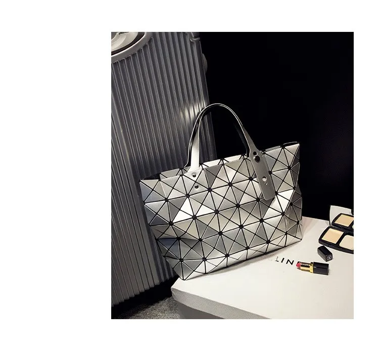 Deformable Women Handbag Geometry Quilted Plaid Mosaic Sequins Mirror Shoulder Tote Bag BaoBao Lattice Laser Foldable PU Bag (11)