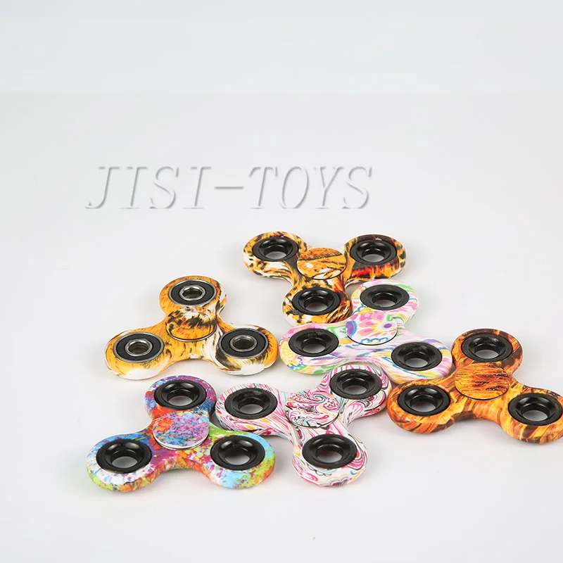 Yigole Новый стиль Tri-Spinner Непоседа игрушки EDC handspinner против стресса и Адад ручной