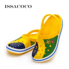 ISSACOCO 2018 Shoes Men Summer Shoes Hole Slippers Sandals Men Breathable Beach Superstar Shoes Pantuflas Chinelo Terlik issacoco 2018 new slippers men shoes sandals summer shoes home slippers man bathroom shoes sandals men pantuflas terlik chinelo