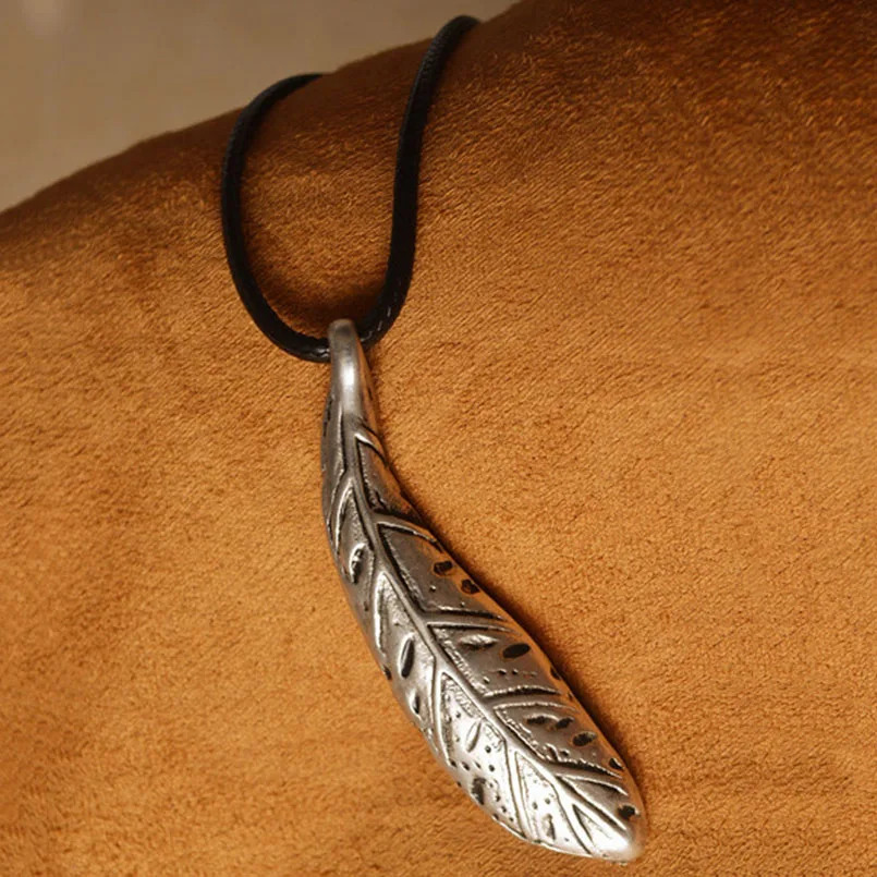 fish pearl necklace 3