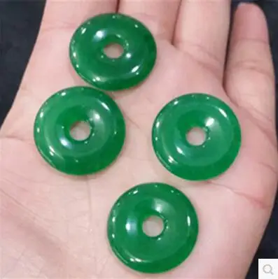 

Natural Malay jadeite full green dry green Xiaoan deduction 25MM pendant pendant DIY accessories men and women decorated
