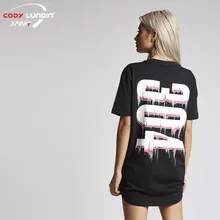

Hip-hop women's short-sleeved T-shirt Couple outfit loose fashion street apparel printing cotton long T-shirt black white304