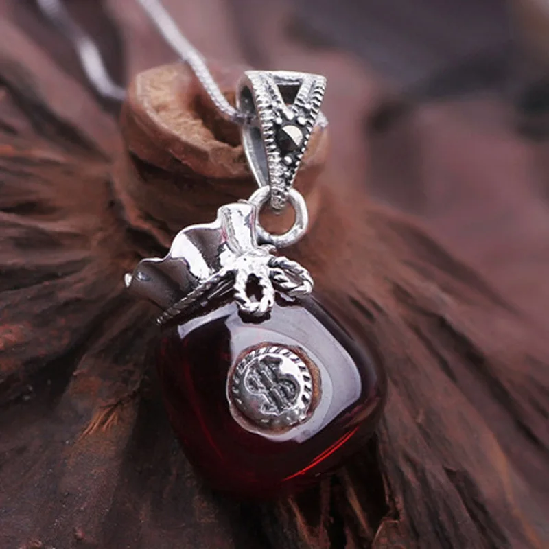 

925 silver inlaid Garnet Necklace Pendant original money lock national fashion accessories wholesale first clavicle