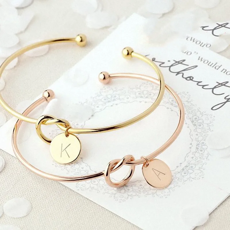 

26 English alphabet ornaments new fashion Europe and America hot gold rose gold / silver letter bracelet jewelry bracelet