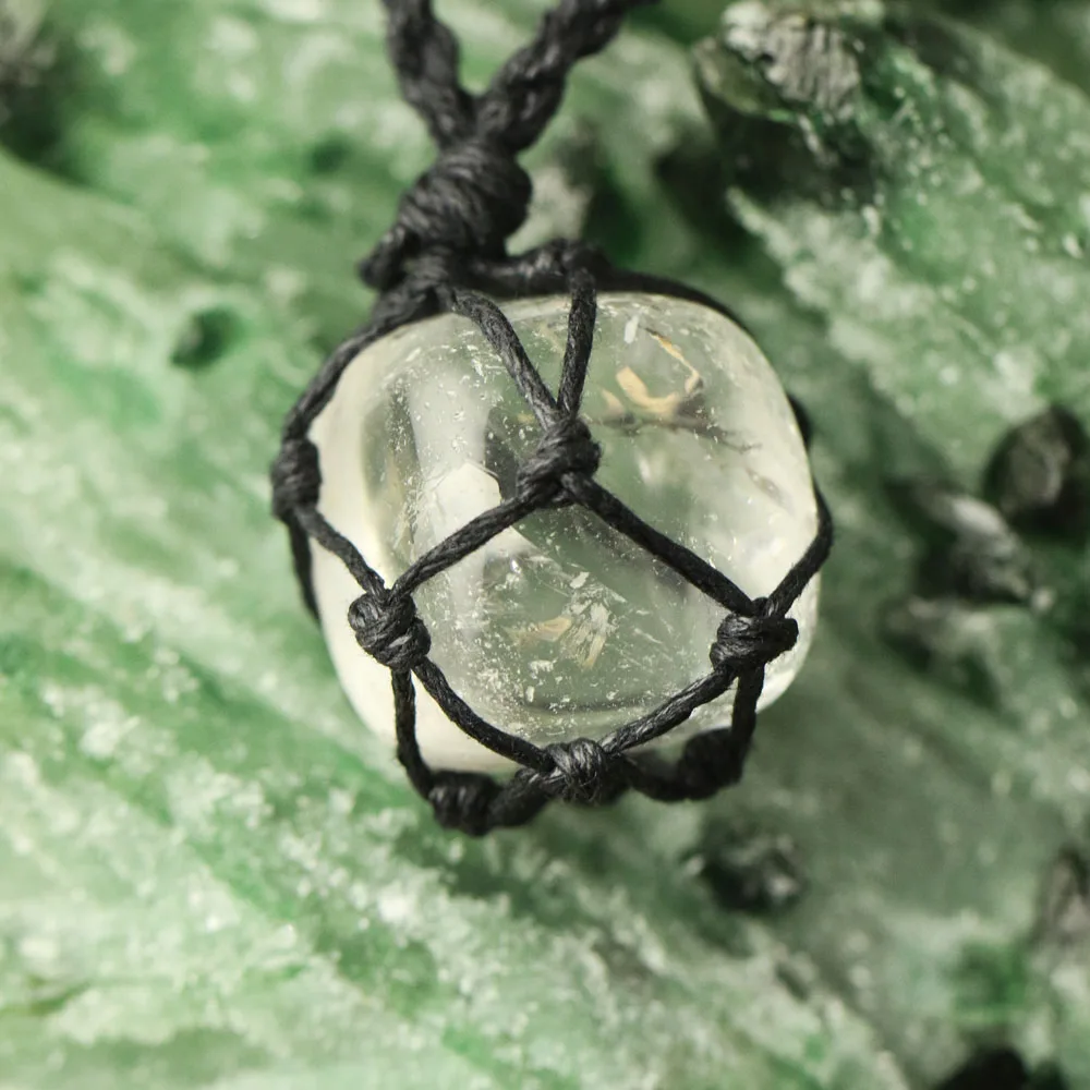 

B61 Trendy Natural Stone Men Macrame Necklace Crack Crystal Irregular Pendant Wire Hemp Wrap Stone Pendant Jewlery 25*26mm B061