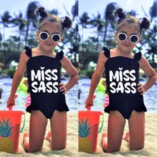 Лучшие продажи с оборками для маленьких девочек письмо дети купальник черный пляжная Купальники узор Единорог дети купальники fato de Banho