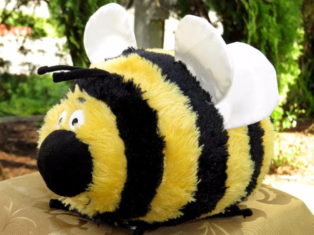 bumble bee cuddly soft toy