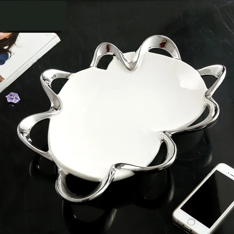 Creative Ceramics Wave Fruit Plate Ornamental Porcelain Serving Tray