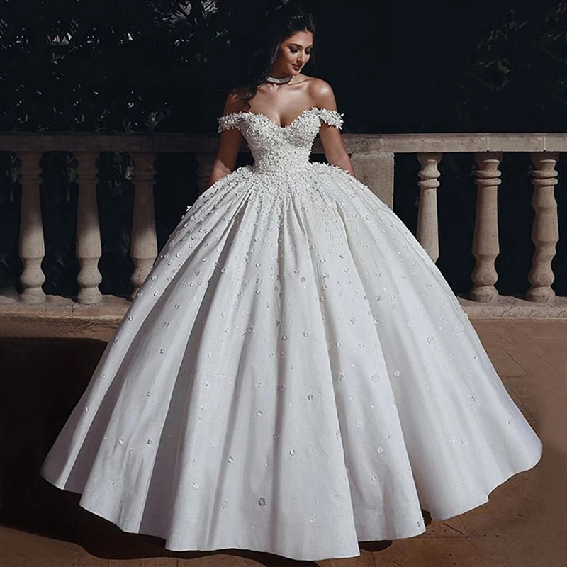 

Luxury Wedding Dress 2019 V-neck Cap Sleeve Crystal Saudi Arabia Handmade Flowers Bride White Wedding Gowns