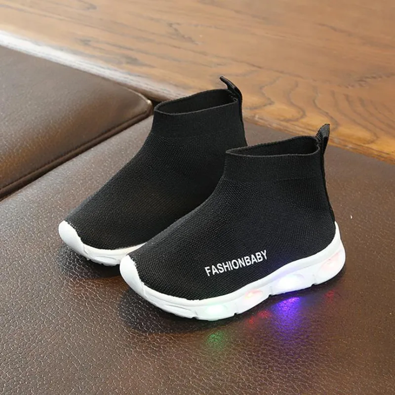 HaoChengJiaDe الأطفال LED أحذية خفيفة جديد العلامة التجارية الربيع الاطفال أحذية رياضية الهواء شبكة مضيئة متوهجة الفتيات رياضية مع ضوء HaoChengJiaDe الأطفال LED أحذية خفيفة جديد العلامة التجارية الربيع الاطفال أحذية رياضية الهواء شبكة مضيئة متوهجة الفتيات رياضية مع ضوء